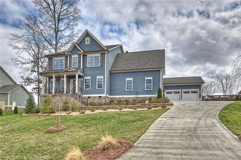 130 Farm Knoll Way