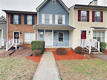 8248 Circle Tree Lane 202 sold home in Crestview, Charlotte, NC