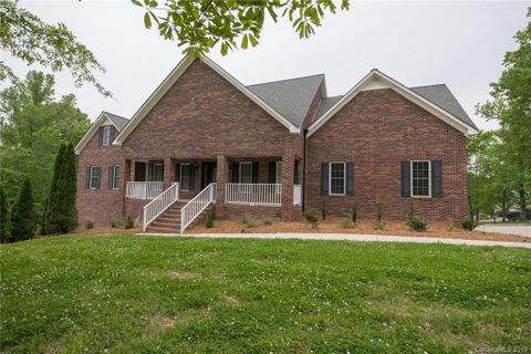 1160 Duchess Drive