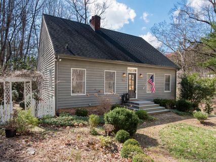 105 Carter Cove Road sold home in Carter Cove, Asheville, NC