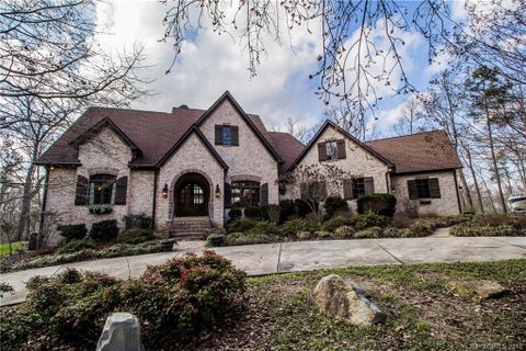185 Point View Court sold home in The Springs, Denton, NC