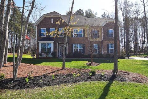 2515 Hamlet Court