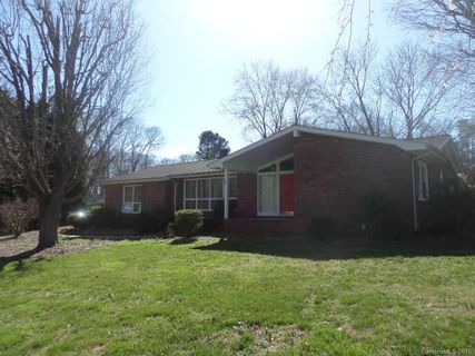 208 Brookmeade Drive 19