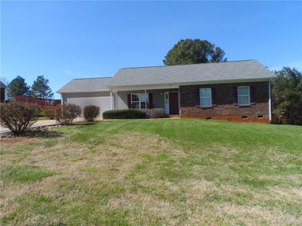 1748 Redberry Lane