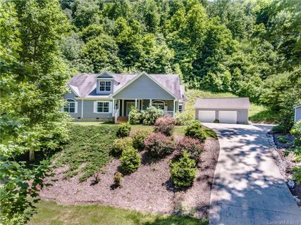 344 Inglewood Cove Road sold home in Country Place Of Waynesville, Waynesville, NC