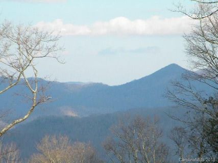 138 Digging Seng Trail sold home in Preserve at Chestnut Flats, Waynesville, NC