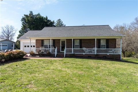 2461 Otis Dellinger Road