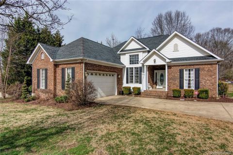 1003 Toncin Avenue sold home in Ashley Park, Bessemer City, NC
