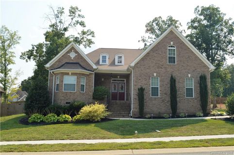 206 Delancy Street 63