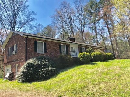 1113 Brockmore Drive sold home in Beacon Hills, Lenoir, NC