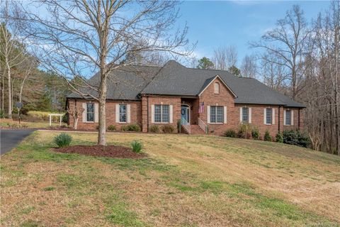 632 Big Indian Loop sold home in Indian Hill, Mooresville, NC