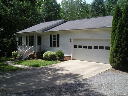 120 Valleyview Road