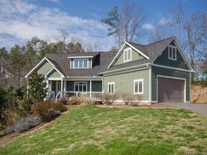 8 Fairway View Drive