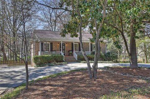 930 Greentree Drive