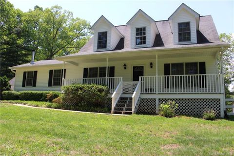 47 Sherry Lane