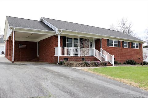 133 Springway Drive