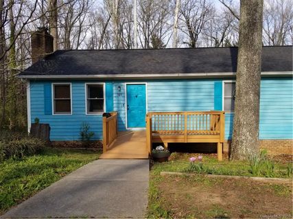 727 Ascot Drive sold home in Pinecroft, Charlotte, NC