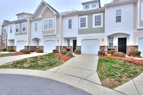 7372 Gallery Pointe Lane