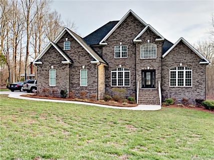 127 Chippewa Trail