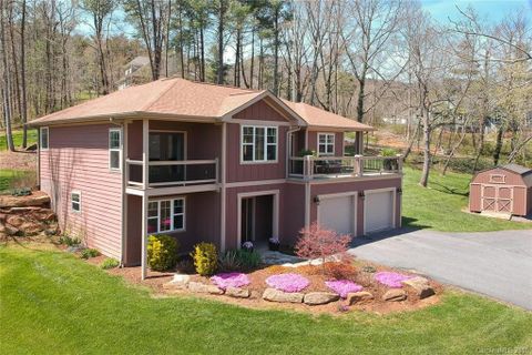 2248 Riceville Road sold home in Haiku Hill, Asheville, NC