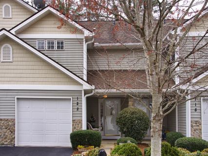 122 Ewarts Pond Road