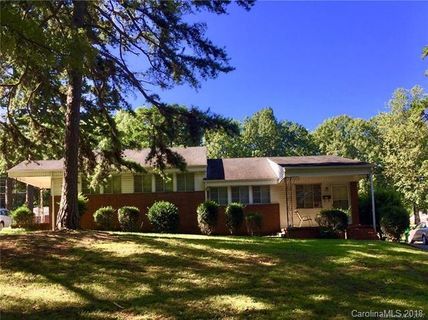 3221 Marlborough Road