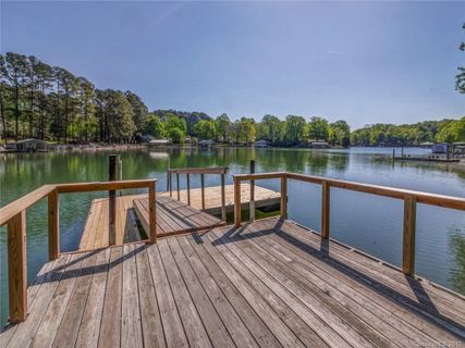 263 Patternote Road