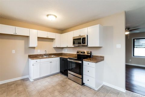 1521 Green Circle Drive