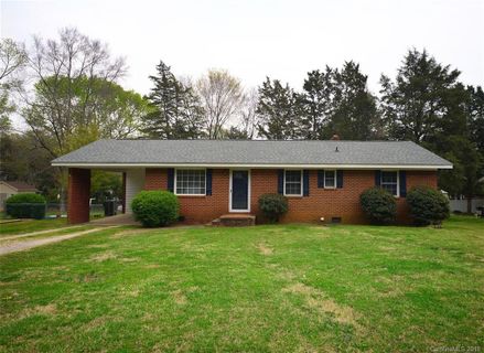 1412 Eden Terrace 13