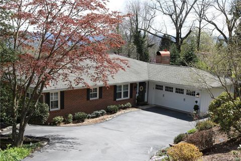 140 South Drive sold home in Echo Mountain, Hendersonville, NC