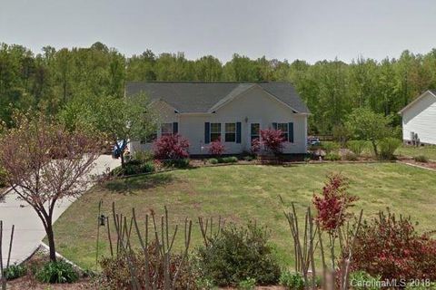 1028 Daniel Drive