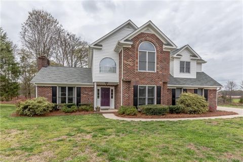 3916 Summerhill Court
