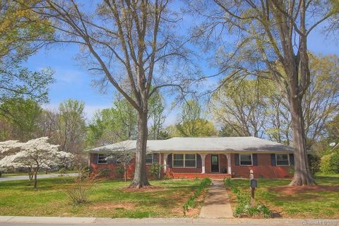 7501 Rolling Hill Road