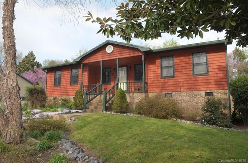 2916 Dylan Place