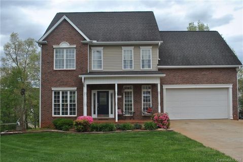 2605 Knoll Ridge Court