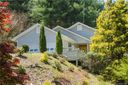 3013 Hickory Nut Trail sold home in Hendersonville, SC