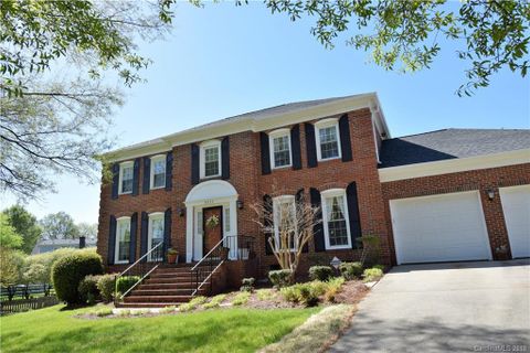 9533 Banwell Lane
