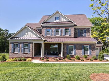 130 Monteray Oaks Circle
