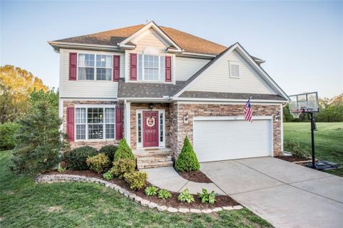 1427 Doan Ogden Court sold home in ABERNETHY PARK, Hickory, NC