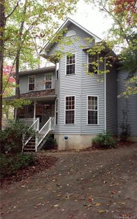 302 Sourwood Road 1