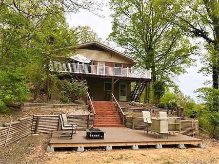 1140 Skyline Drive