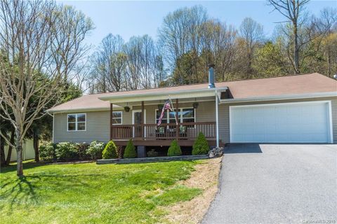 145 Pinellas Lane sold home in Fox Run Meadow, Waynesville, NC