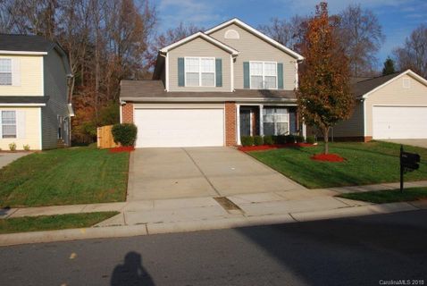 4916 Hopewood Lane