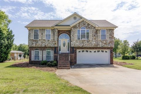 8306 Unity Church Road sold home in Jessies Trace, Denver, NC