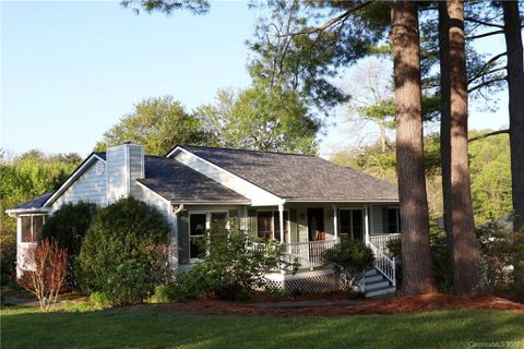 301 Kingbird Lane