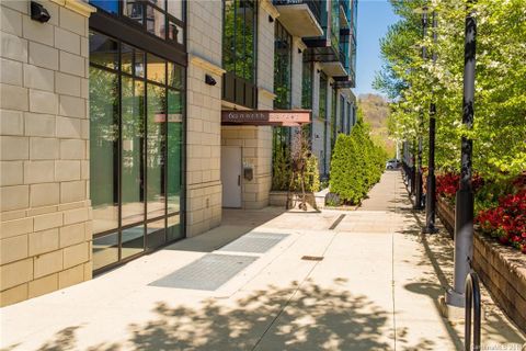 60 N Market Street 306
