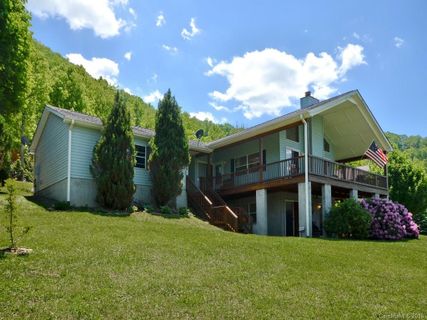 16 Boone Lane