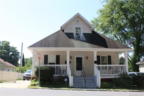 311 Katonah Avenue sold home in Seneca Park, Charlotte, NC