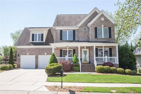 17326 Knoxwood Drive sold home in Hampton Ridge II, Huntersville, NC