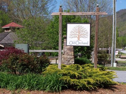 404 Summer Orchard Drive 24